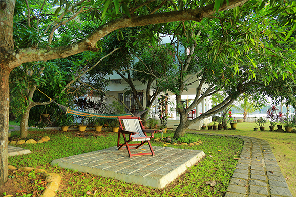 Orchid lake view homestay